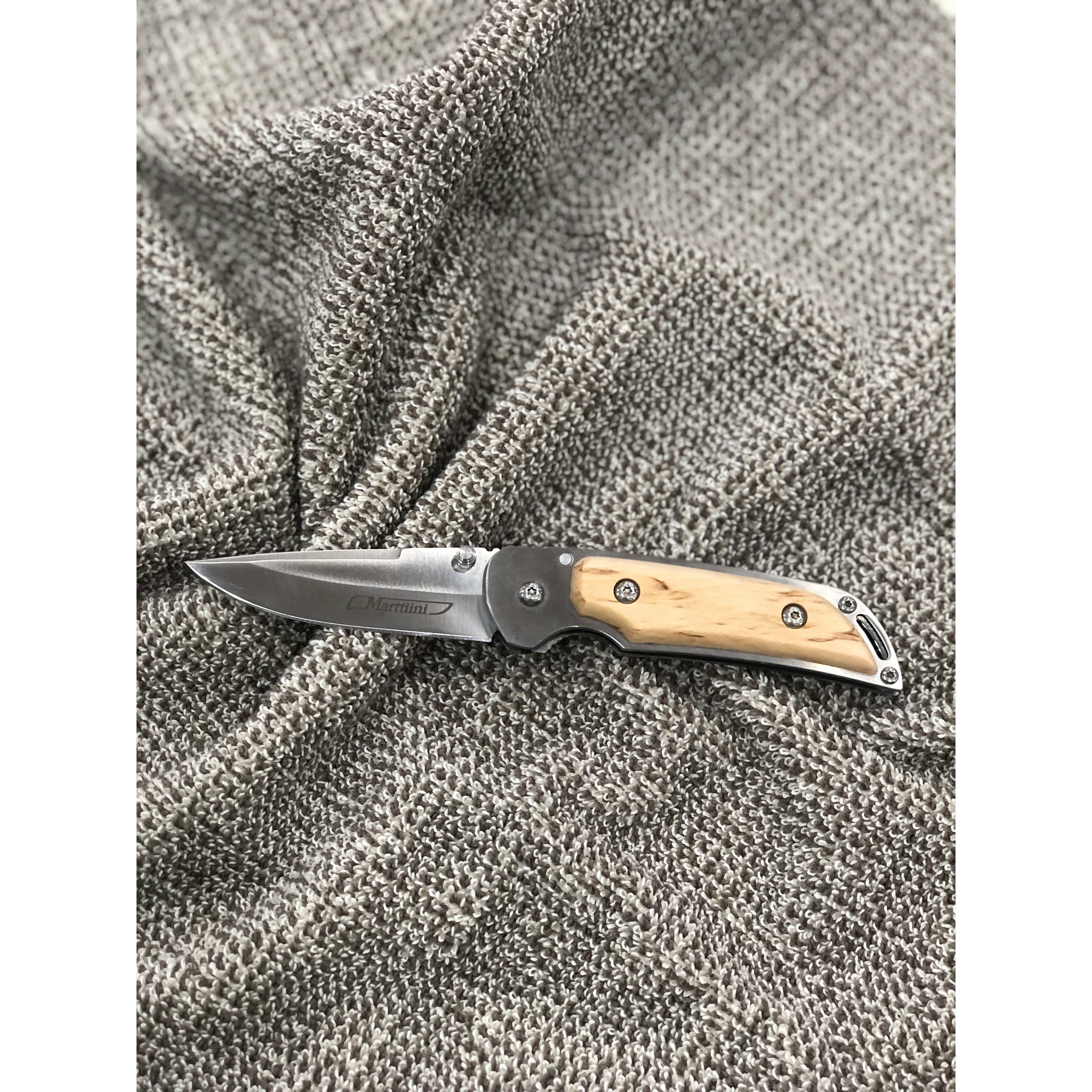 Folding Knife Curly Birch